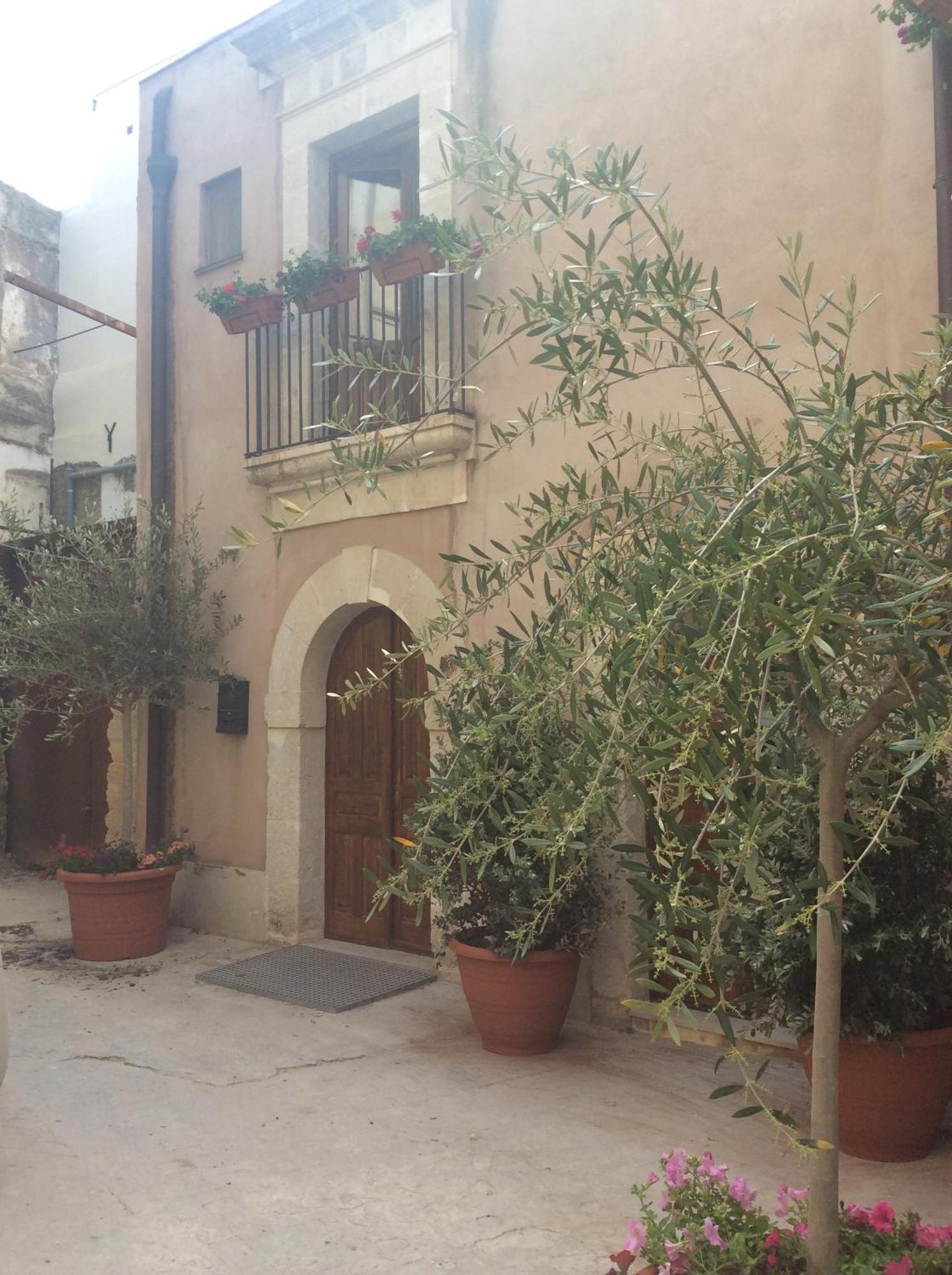 Affittacamere Resalibera Syracuse Exterior foto